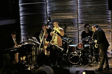 With Petar Momchev, Oleg Chaly and Dimitris Tsakas in Blue Barrel