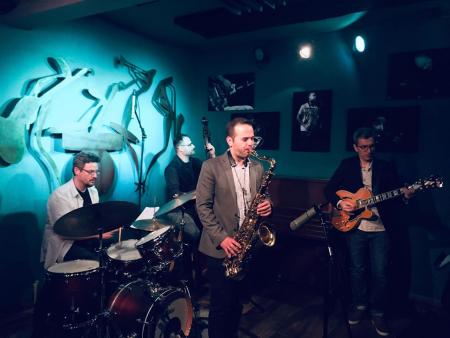 Με Βασίλη Ξενόπουλο στο Duende jazz club